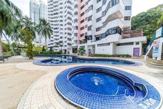 Poolview Resort Batu Ferringhi 502 - 2 Rooms 외부 사진